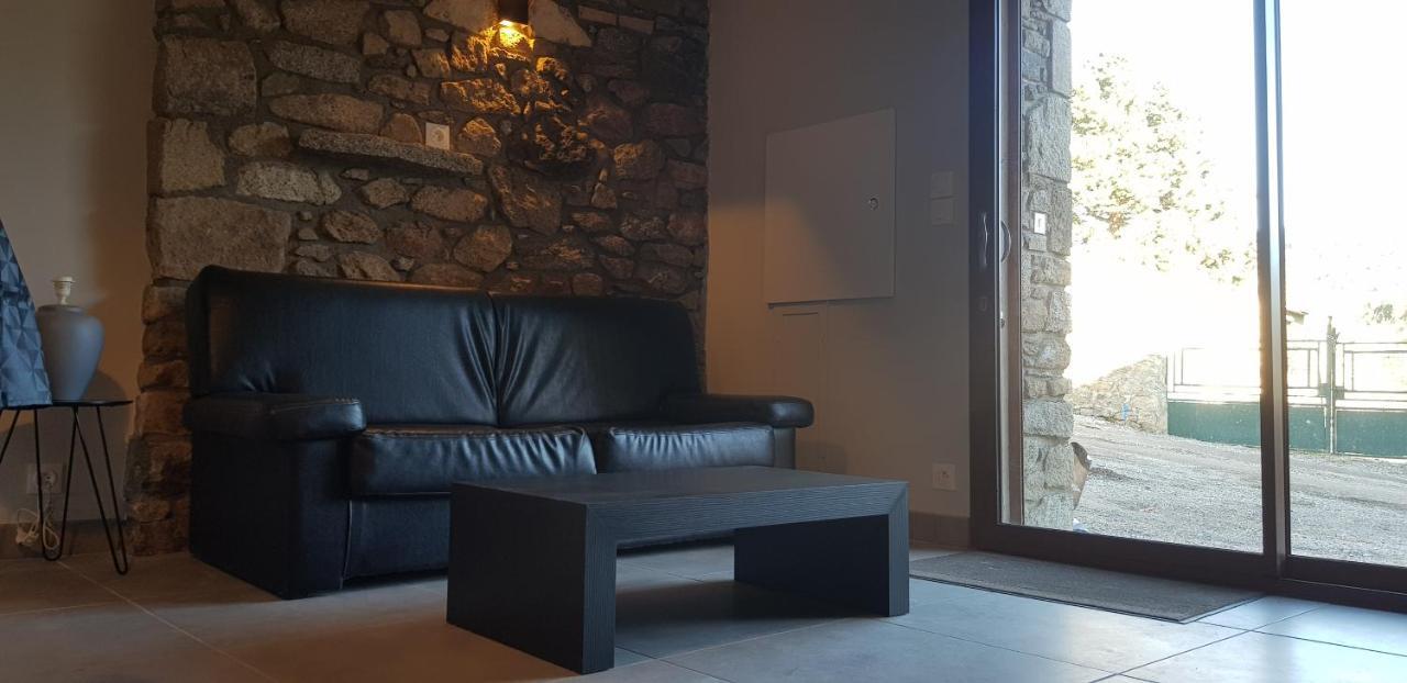 Grange De Caractere En Pierre Al Badiu Apartman La Llagonne Kültér fotó